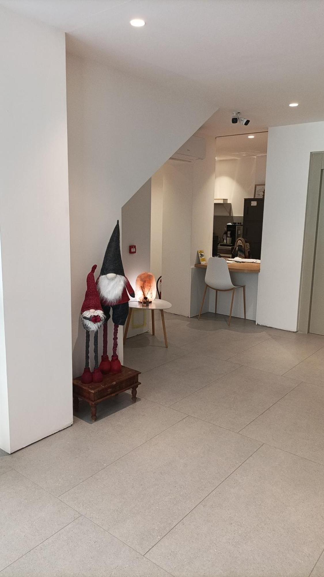 Hostal Maria Elx Esterno foto Tomte in a Swedish home